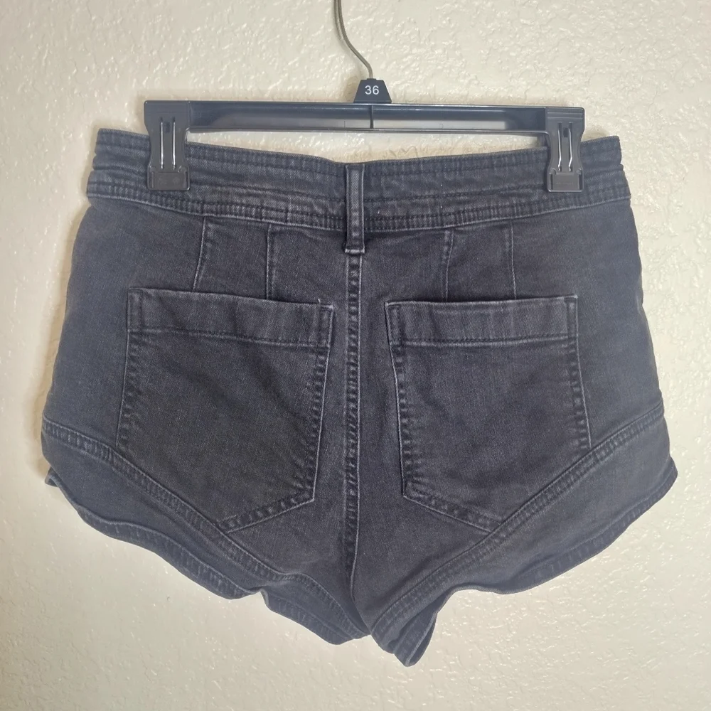 Anthropologie Pilcro Micro Black Denim Shorts Sz 28